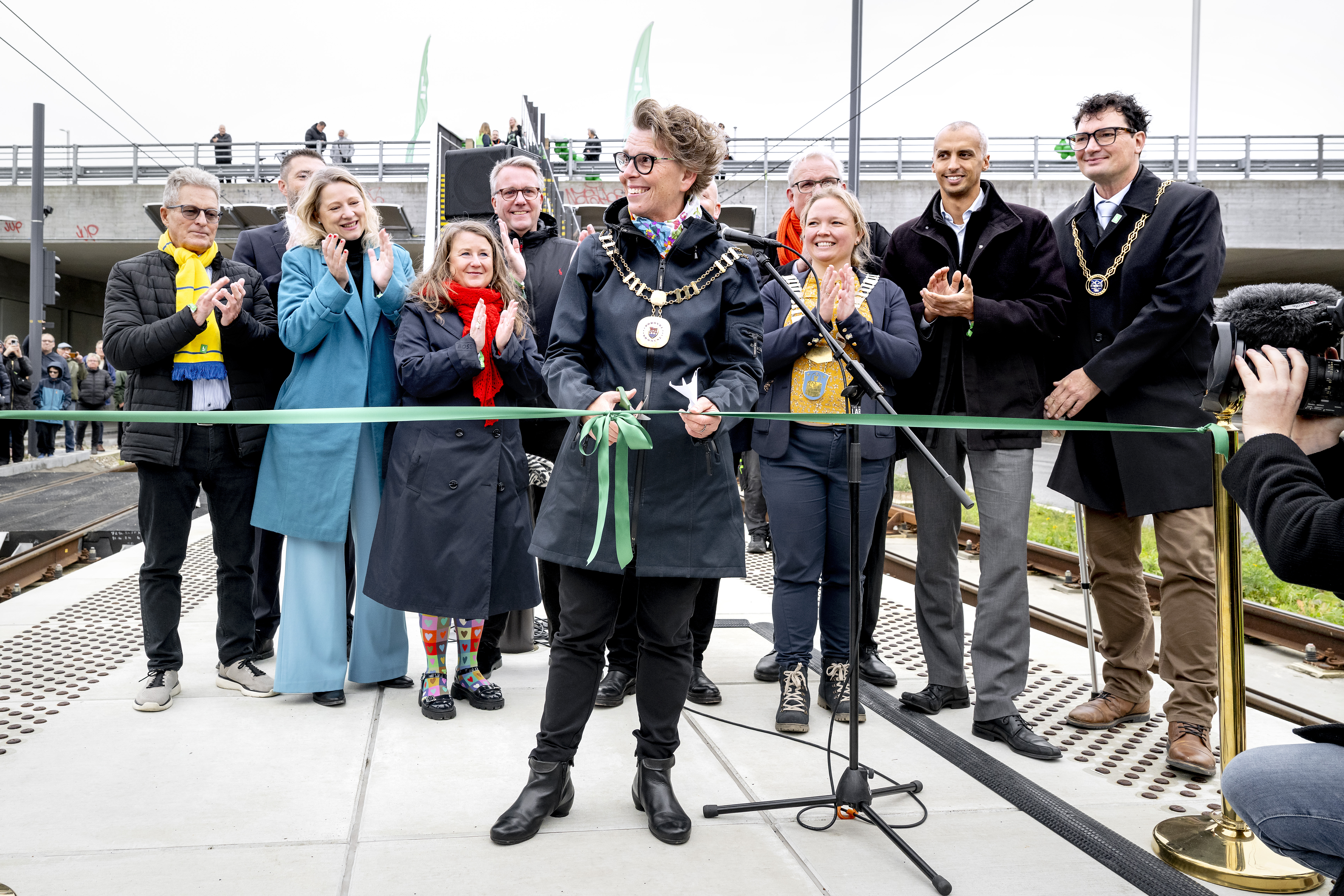 Foto fra åbningen af den sydlige strækning af Hovedstadens Letbane den 26/10/25