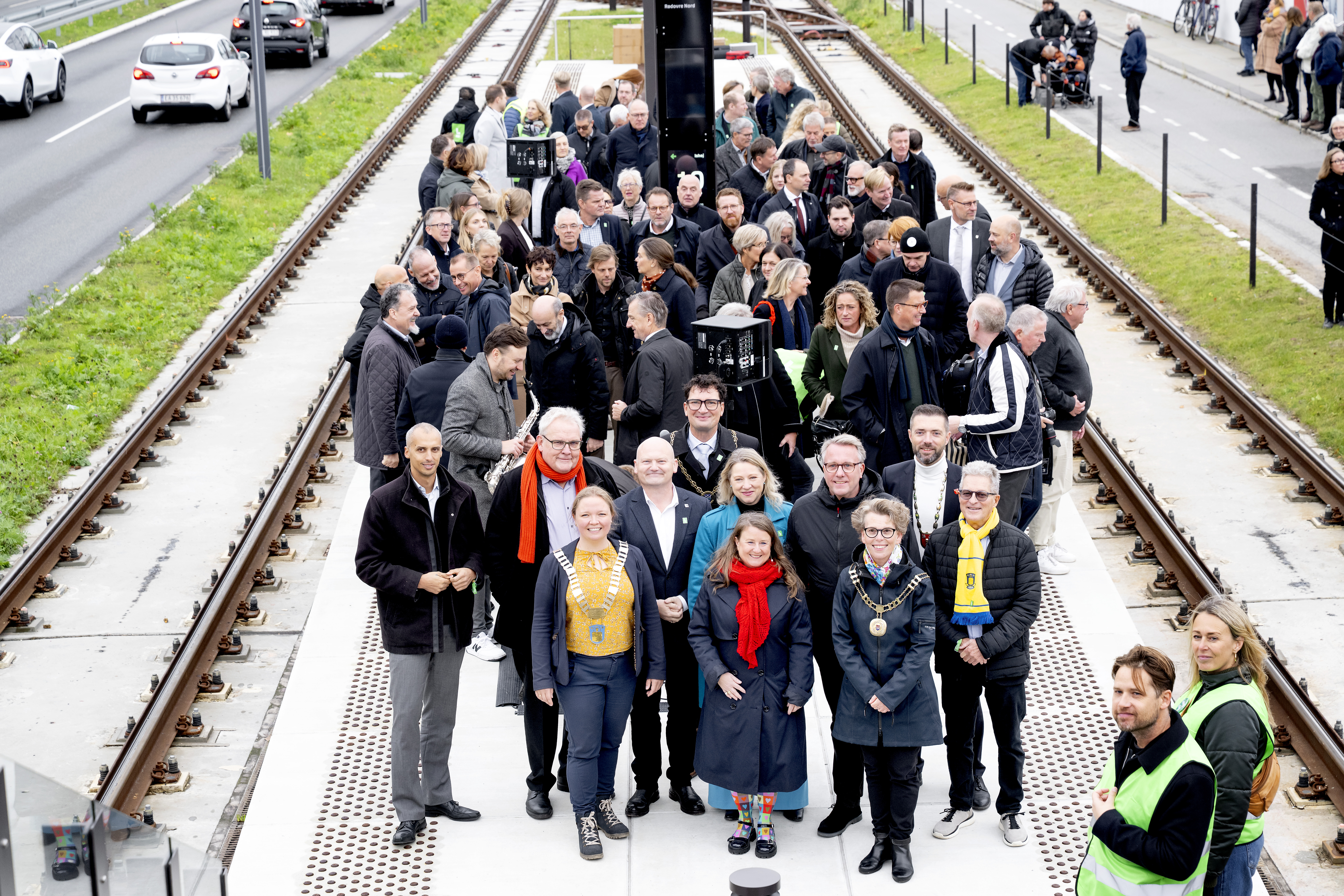 Foto fra åbningen af den sydlige strækning af Hovedstadens Letbane den 26/10/25